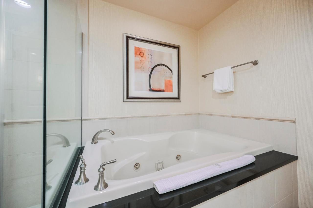لاس فيغاس Mgm Signature Towers, Balcony Suite, Strip View - No Resort Fees! المظهر الخارجي الصورة